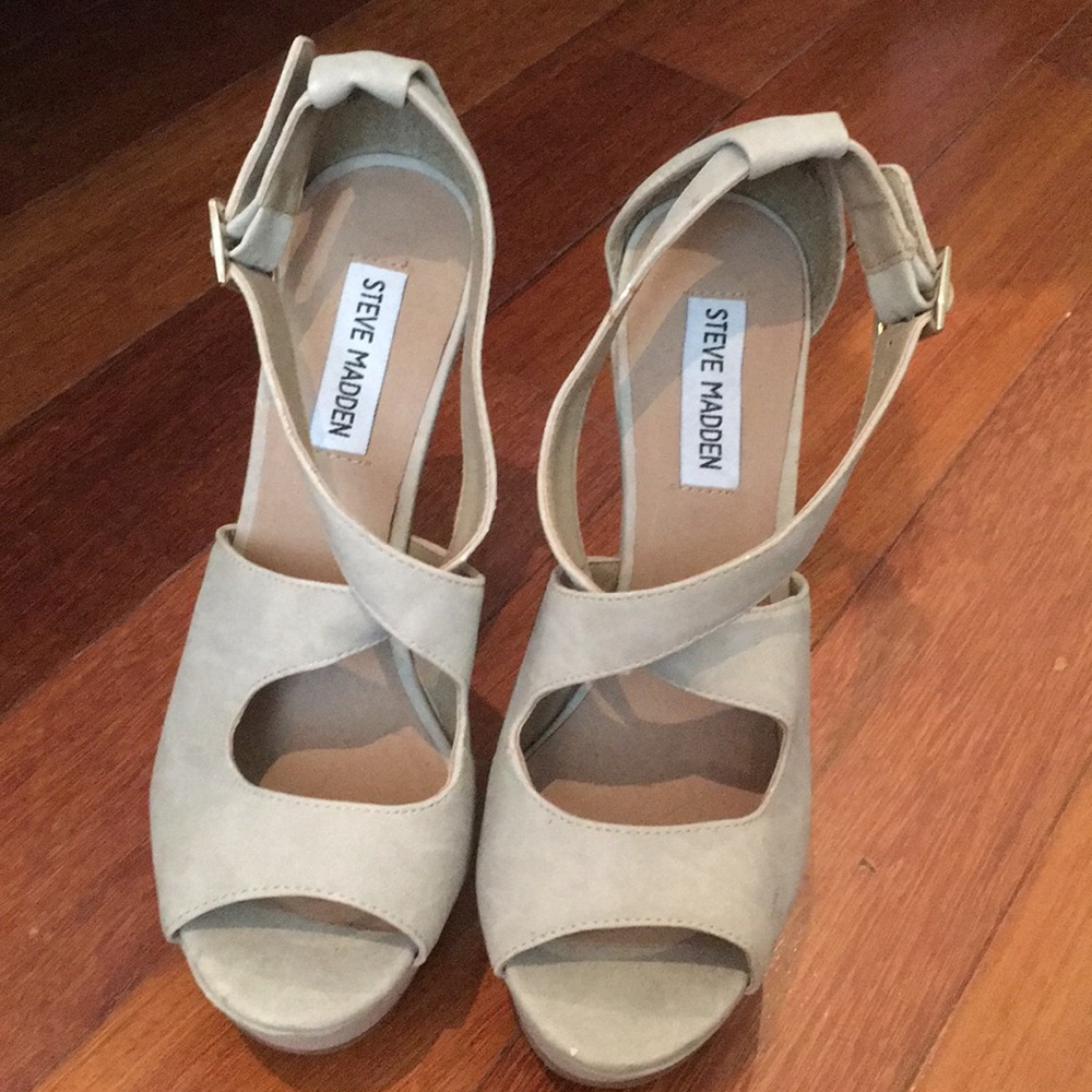 Steve Madden Wedges